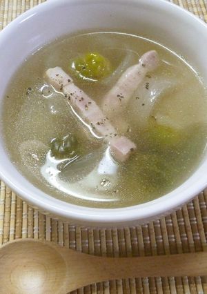 芽キャベツとベーコンのコンソメスープ-レシピのメイン写真