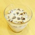 アイスカフェオレ(キューブ型)。