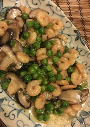 エビとグリーンピースのバター炒め-レシピのメイン写真