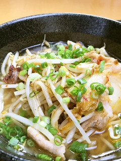 美人レシピ・豚キムチラーメン-レシピのメイン写真