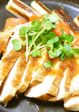 簡単★鳥むね肉のジューシーステーキ-レシピのメイン写真