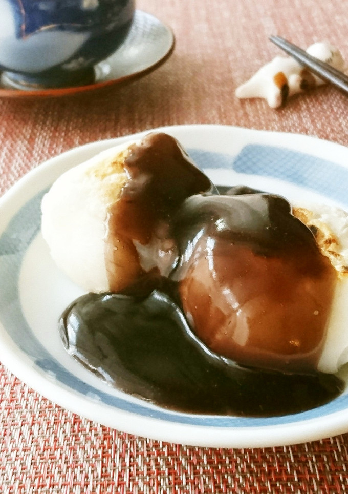 黒豆の煮汁deみたらし風焼き餅-レシピのメイン写真