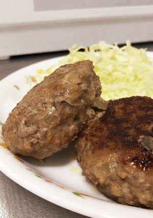 ソースいらず！そのまま食べれるハンバーグ-レシピのメイン写真