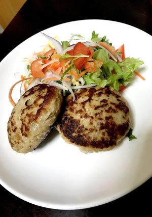 パン粉なし!野菜たっぷりハンバーグ-レシピのメイン写真