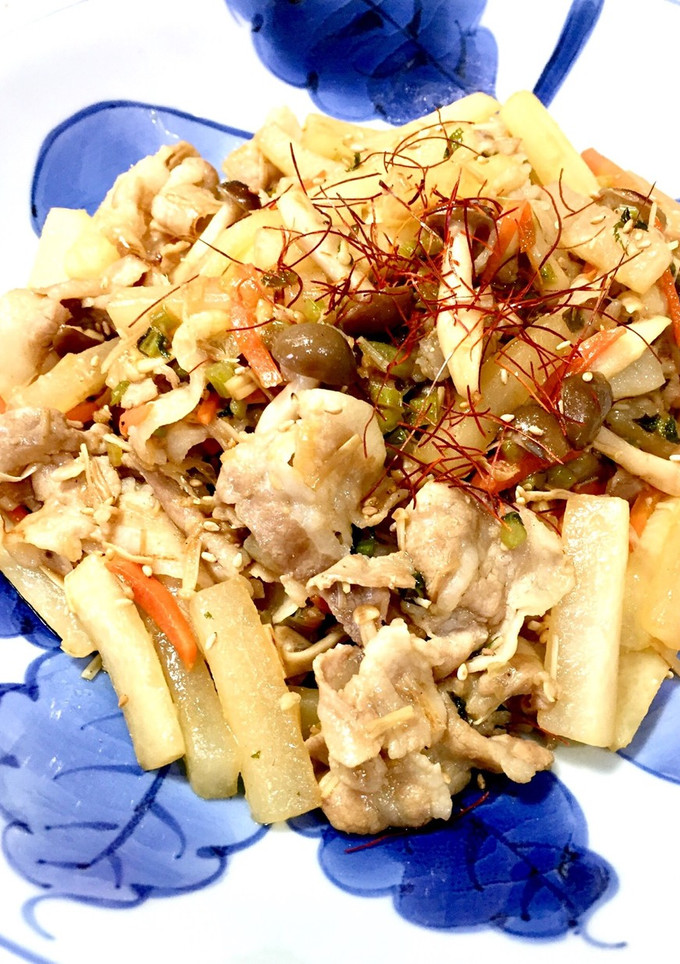 ♪大根と豚バラ肉の韓国風炒め-レシピのメイン写真