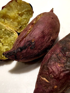 レンジで簡単☆しっとり香ばし焼き芋♪-レシピのメイン写真