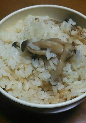 しめじ炊き込みご飯-レシピのメイン写真