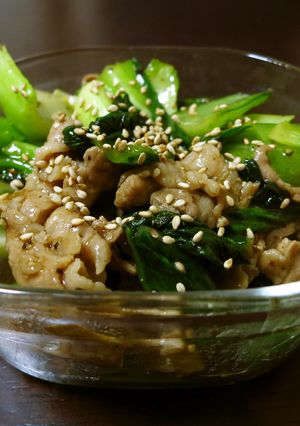 簡単★豚肉とチンゲン菜のゴマ炒め-レシピのメイン写真