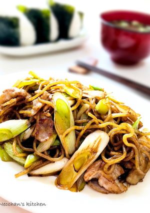 ランチに☆ネギ豚ソース焼きそば-レシピのメイン写真