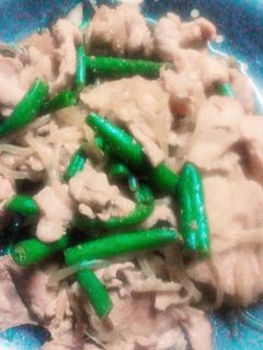 豚肉といんげんと白滝のピリ辛炒め-レシピのメイン写真