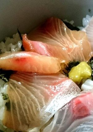 【おせちリメイク】ぶりの漬け丼-レシピのメイン写真