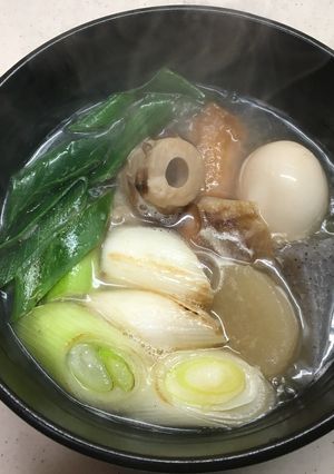 市販のおでんに焼きネギをプラス-レシピのメイン写真