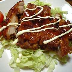 รูปของ ニンニク香る照り焼きチキン
