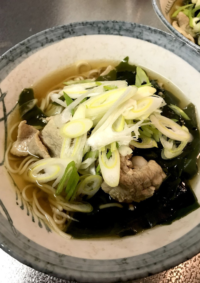簡単！ネギとわかめたっぷりの肉そば-レシピのメイン写真
