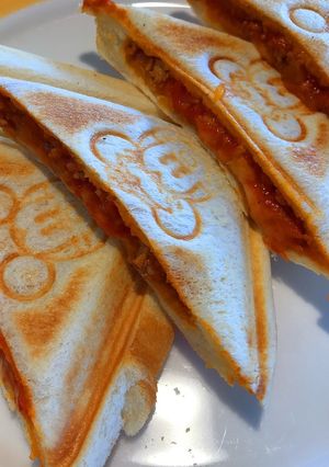 ミートソースとチーズのホットサンド！-レシピのメイン写真