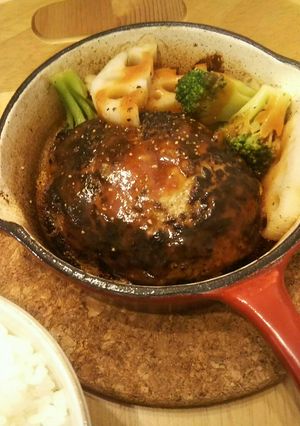 ★ｽｷﾚｯﾄでお一人様熱々ハンバーグ★-レシピのメイン写真