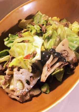 蓮根しめじで！キャベツの肉炒め♡-レシピのメイン写真