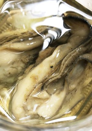 おつまみにぴったり！牡蠣のオイル漬け-レシピのメイン写真
