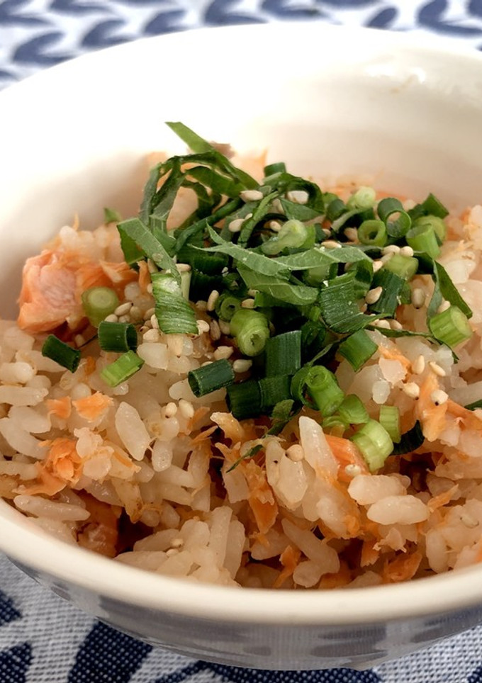 炊飯器で鮭の炊き込みご飯-レシピのメイン写真