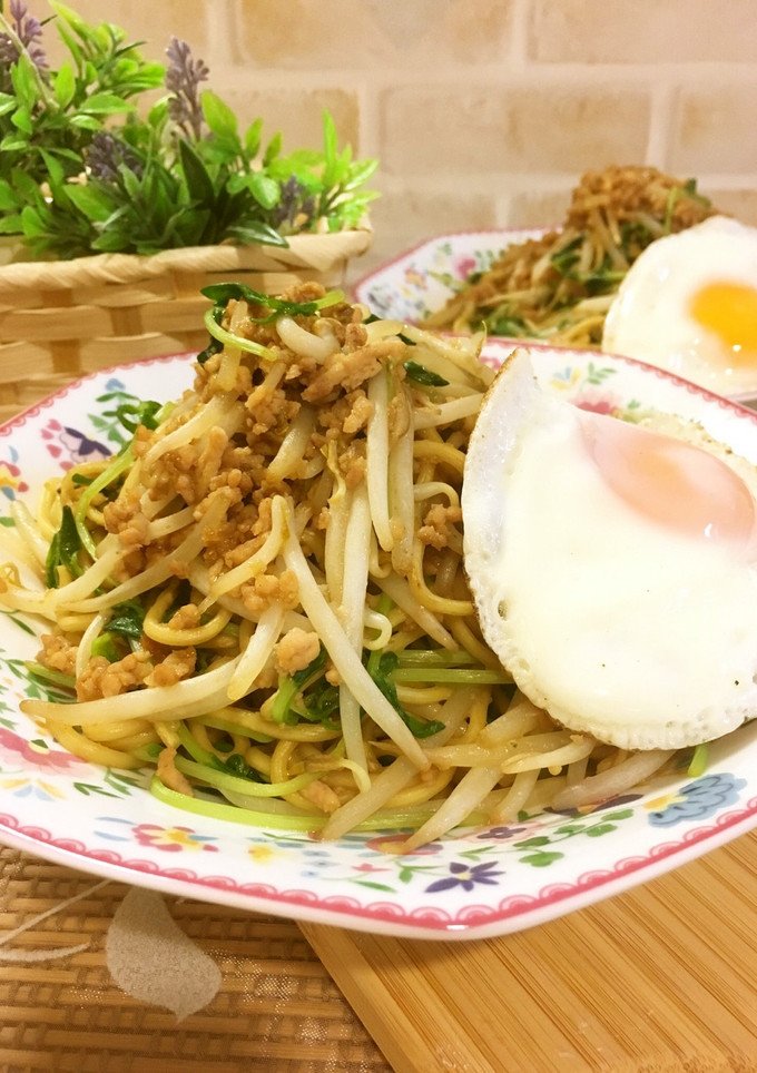 超簡単！豆苗ともやしの焼きそば-レシピのメイン写真