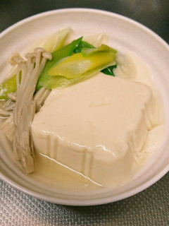 豆腐で一品!とろとろ湯豆腐~甘酢たれ-レシピのメイン写真