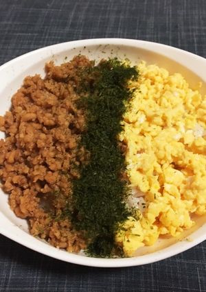 三色丼に！ 鶏そぼろ！-レシピのメイン写真