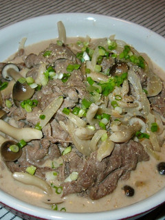 牛肉とシメジのサワークリーム煮-レシピのメイン写真