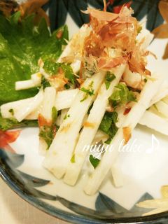 おつまみに♡山芋の梅大葉おかか和え♪-レシピのメイン写真