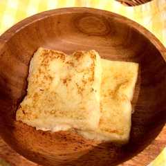 รูปของ 離乳食後期〜きなこフレンチトースト