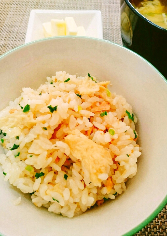 簡単！鮭フレークの炊き込みご飯-レシピのメイン写真