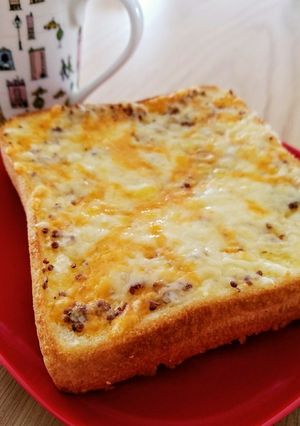マスタードとチーズで!お手軽トースト☆-レシピのメイン写真