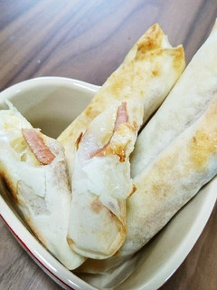 余ったお餅リメイク☆餅チーズ春巻き-レシピのメイン写真
