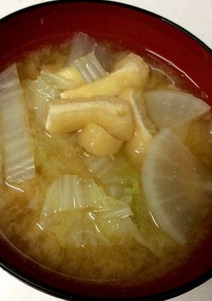 旬の美味しさ！大根と白菜のお味噌汁-レシピのメイン写真