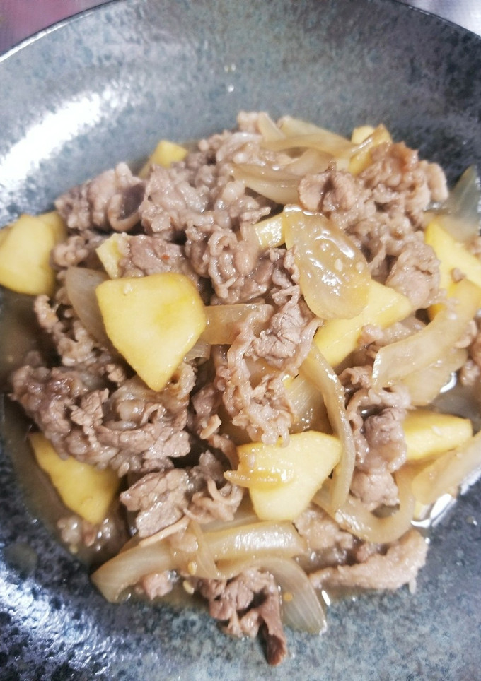 りんごと牛肉の炒めもの-レシピのメイン写真