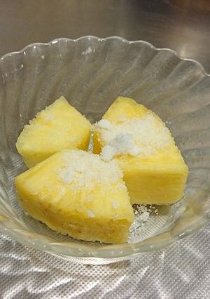 甘くないパイナップルの食べ方-レシピのメイン写真