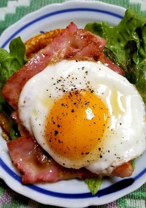 ベーコンエッグのホットケーキ-レシピのメイン写真