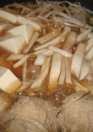 ごぼう団子鍋（すき焼き風）-レシピのメイン写真