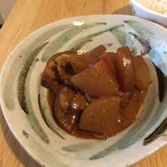 รูปของ 大根と豚バラの味噌煮♡