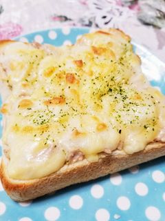 簡単☆とろ~りチーズがけツナマヨトースト-レシピのメイン写真