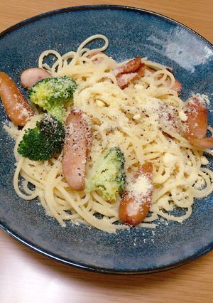 ブロッコリーとウインナーのペペロンチーノ-レシピのメイン写真
