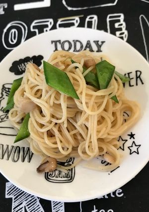 椎茸軸と絹さやのしょうゆバターパスタ-レシピのメイン写真