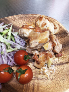 材料3つ♪簡単美味♪鶏肉の梅にんにく炒め-レシピのメイン写真