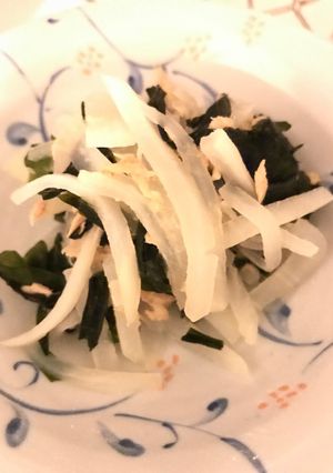 お給料日前第二弾 ワカメと大根とツナ炒め-レシピのメイン写真
