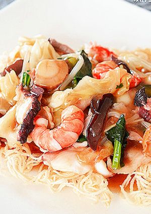 素麺を揚げて“海鮮・皿そうめん”♪-レシピのメイン写真