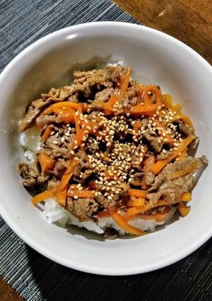 牛肉と人参のきんぴらマリネ丼-レシピのメイン写真