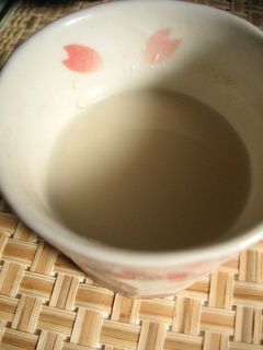 レンジで簡単♪酒かすで作る甘酒-レシピのメイン写真