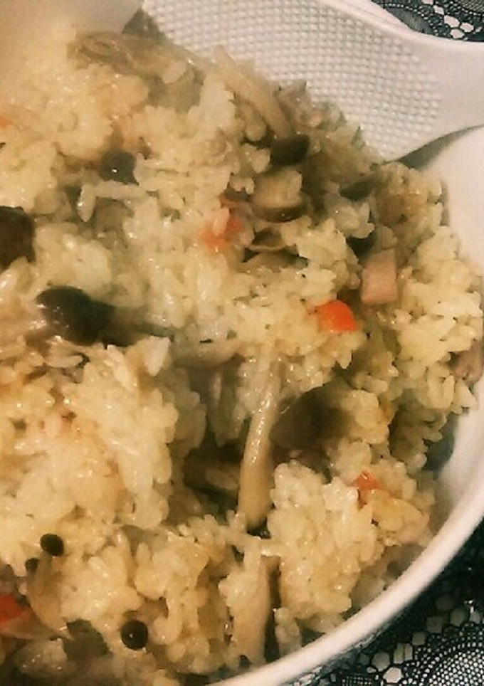鶏ときのこの炊き込みご飯。おこわでも◎-レシピのメイン写真