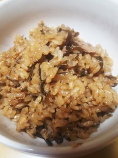 材料3つ!簡単すぎる炊き込みごはん♪-レシピのメイン写真