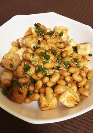 蒸し大豆とはんぺんのガリバタ醤油炒め-レシピのメイン写真