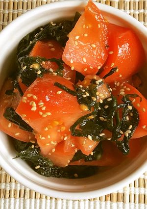 簡単！おつまみ◎わかめとトマトの中華和え-レシピのメイン写真